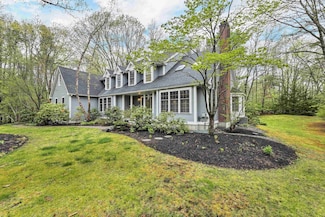 3 Bassett Ln, Newfields, NH 03856