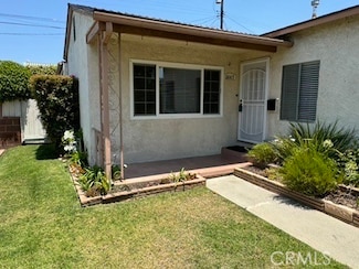 5447 W 141st St, Hawthorne, CA 90250