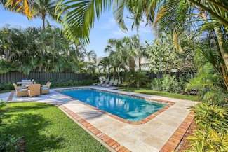 221 Lakeland Dr, West Palm Beach, FL 33405