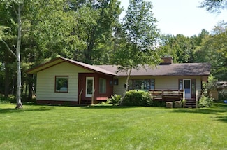 3468 Lakeshore Dr, Sault Sainte Marie, MI 49783