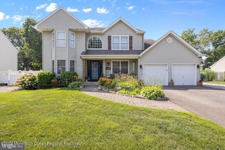 205 Outboard Ave, Manahawkin, NJ 08050