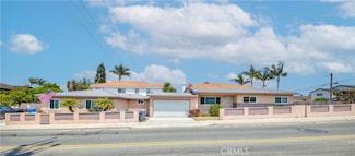 1901 Morgan Ln, Redondo Beach, CA 90278