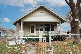 1913 W Alice Ave, West Peoria, IL 61604