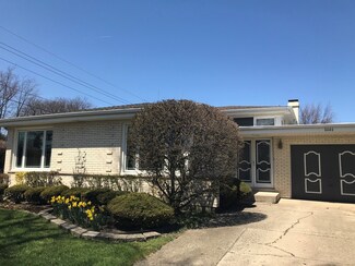 6646 Davis St, Morton Grove, IL 60053