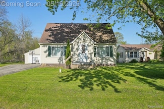 3166 N Belsay Rd, Flint, MI 48506