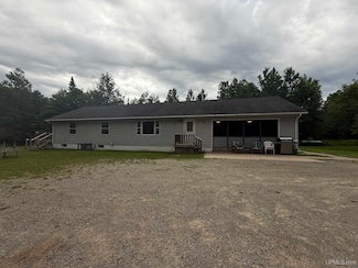 N7534 Monette Rd, Munising, MI 49862