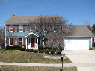 1035 Fox Valley Dr, Aurora, IL 60504