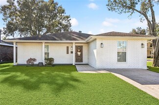 5003 Wisteria Dr, Marrero, LA 70072