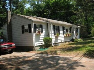 9 15th Ave, Wareham, MA 02571