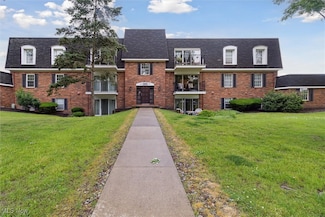 1900 King James Pkwy Unit 301, Westlake, OH 44145