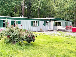 28581 N James Madison Hwy, New Canton, VA 23123