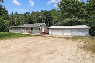 N9428 U S 45, Clintonville, WI 54929