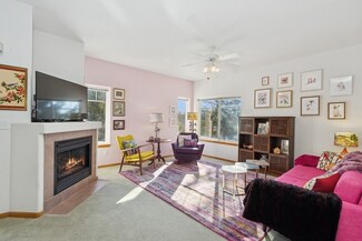 4383 Berkeley Ln, Iowa City, IA 52245