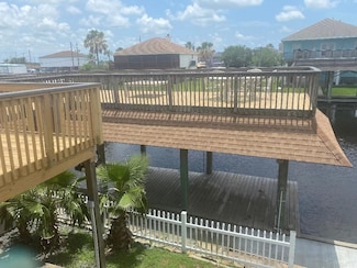 638A Warsaw St, Hitchcock, TX 77563