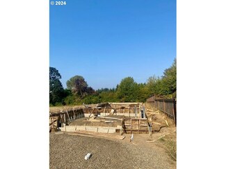 1857 N Millican Creek St, Lafayette, OR 97127