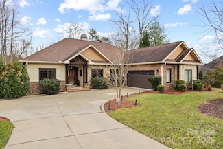 274 Majestic View Ct, Hendersonville, NC 28791