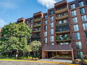 111 Acacia Dr Unit 307, Indian Head Park, IL 60525