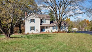 2026 Wakefield Lake Dr, Glencoe, MO 63038