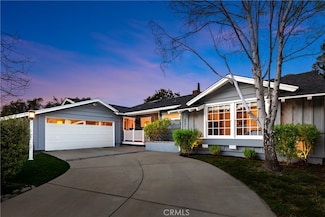 3584 Woodcliff Rd, Sherman Oaks, CA 91403