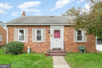 10 W Pine St, Mount Holly Springs, PA 17065