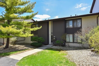 2220 W Good Hope Rd Unit 21, Milwaukee, WI 53209