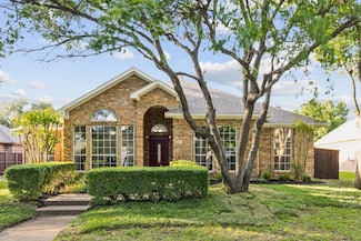 2111 Rheims Dr, Carrollton, TX 75006