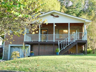 28 Wolf Hollow Rd, Baxter, KY 40806