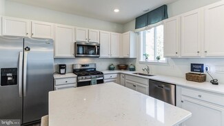 7 Foremast Ave, Barnegat Township, NJ 08005