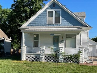 507 E 2nd St, Newton, KS 67114