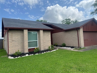 2711 N Belgravia Dr, Pearland, TX 77584