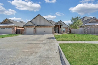 913 NE Scissortail Dr, Lawton, OK 73507