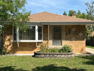 1205 Forest Rd, La Grange Park, IL 60526