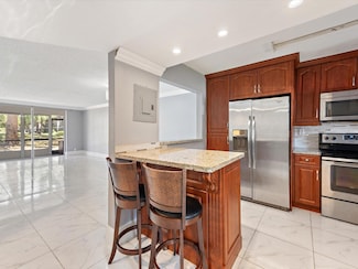 371 S Hollybrook Dr Unit 102, Pembroke Pines, FL 33025
