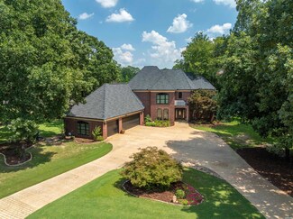 34 Stonegate Shores Dr, Hot Springs National Park, AR 71913