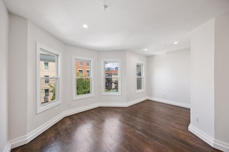203 3rd St Unit 3, Jersey City, NJ 07302