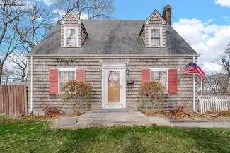 2651 Wicker Ave, Highland, IN 46322