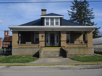 304 Park St, Falmouth, KY 41040