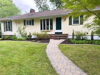 60 Olsen Dr, Mansfield Center, CT 06250