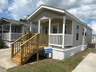 3322 Chicago Bears St, Avon Park, FL 33825