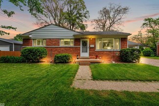 3582 David K Dr, Waterford, MI 48329