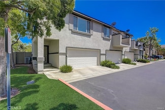 3329 E Metcalf Cir Unit B, Orange, CA 92869