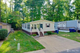 66 Whitman Rd, North Brunswick Township, NJ 08902