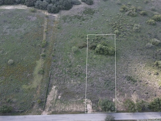 561 Eichman Rd, Poteet, TX 78065
