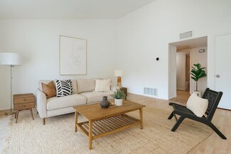 1817 E Grand Ave Unit 6, Escondido, CA 92027