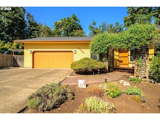 4324 Forsythia St, Springfield, OR 97478
