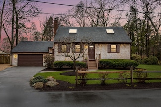 55 Village Ln, South Hamilton, MA 01982