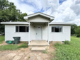 1022 W Pettigrew St, Fayetteville, AR 72701