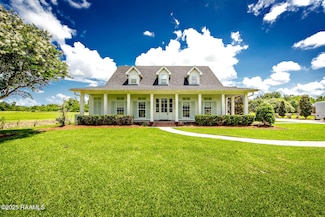 105 Ouiski Bayou Dr, Houma, LA 70360