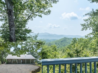 330 Ravens Gap Rd, Murphy, NC 28906