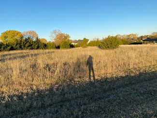 1658 W Ashleigh Ln, Eden, KS 67106